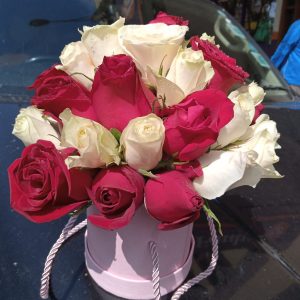 BOX MIXED ROSES