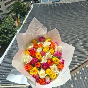 41 MIXED ROSES